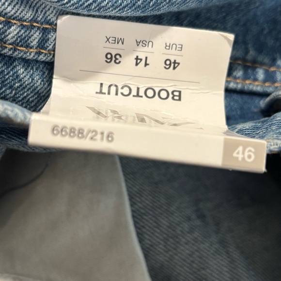 ZARA Sz 14 Jeans High Rise Bootcut Mid-Wash 100% Cotton Slight Distressing NEW - Picture 10 of 13